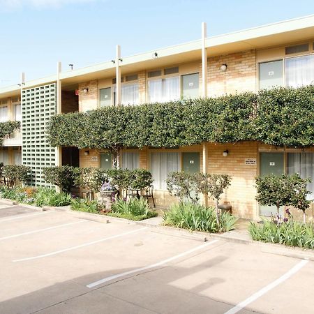 Mid City Motor Inn Queanbeyan Εξωτερικό φωτογραφία